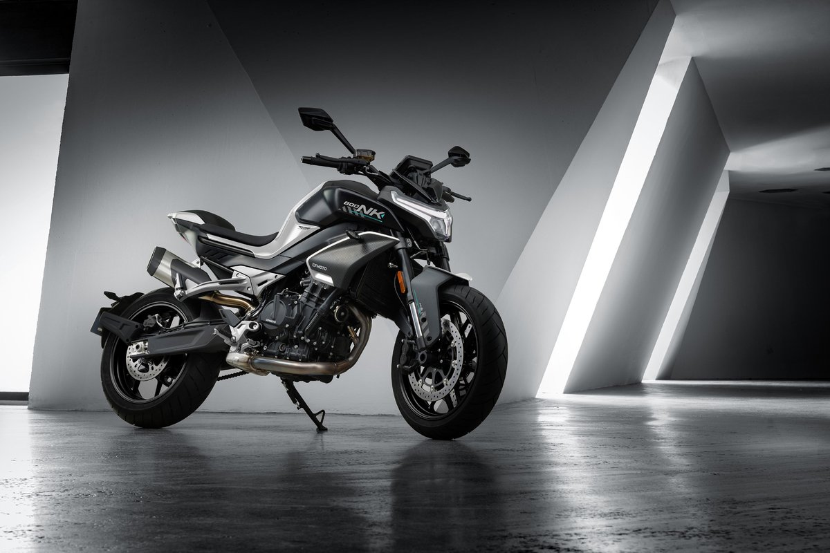 CFMOTO 800NK naked bike – modern design en performance bij Motorstore Uithoorn